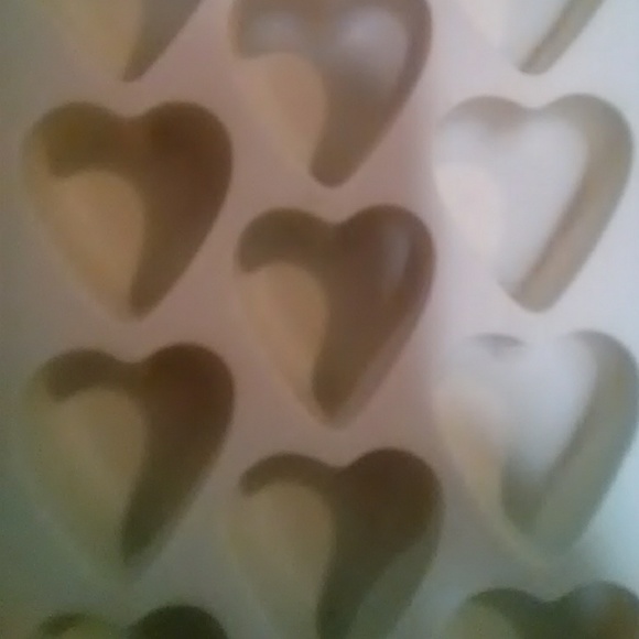 Set of 3 Heart-shape Ice-Cube Trays - Picture 2 of 4